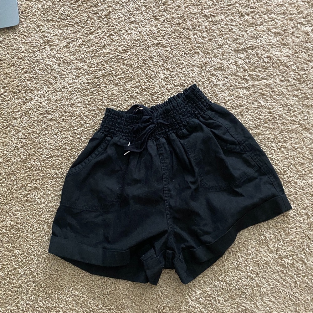 Forever 21 Black Scrunched High Waisted Linen Paper Bag Shorts Sz: M